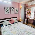 Can Studio Mau Hong